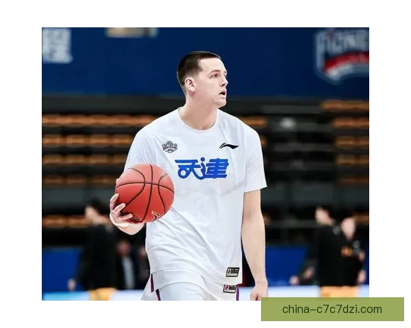 张德贵直言第三节篮板输一九个